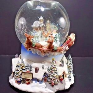 Partylite Olde World Village Tealight Snow Globe Music Box